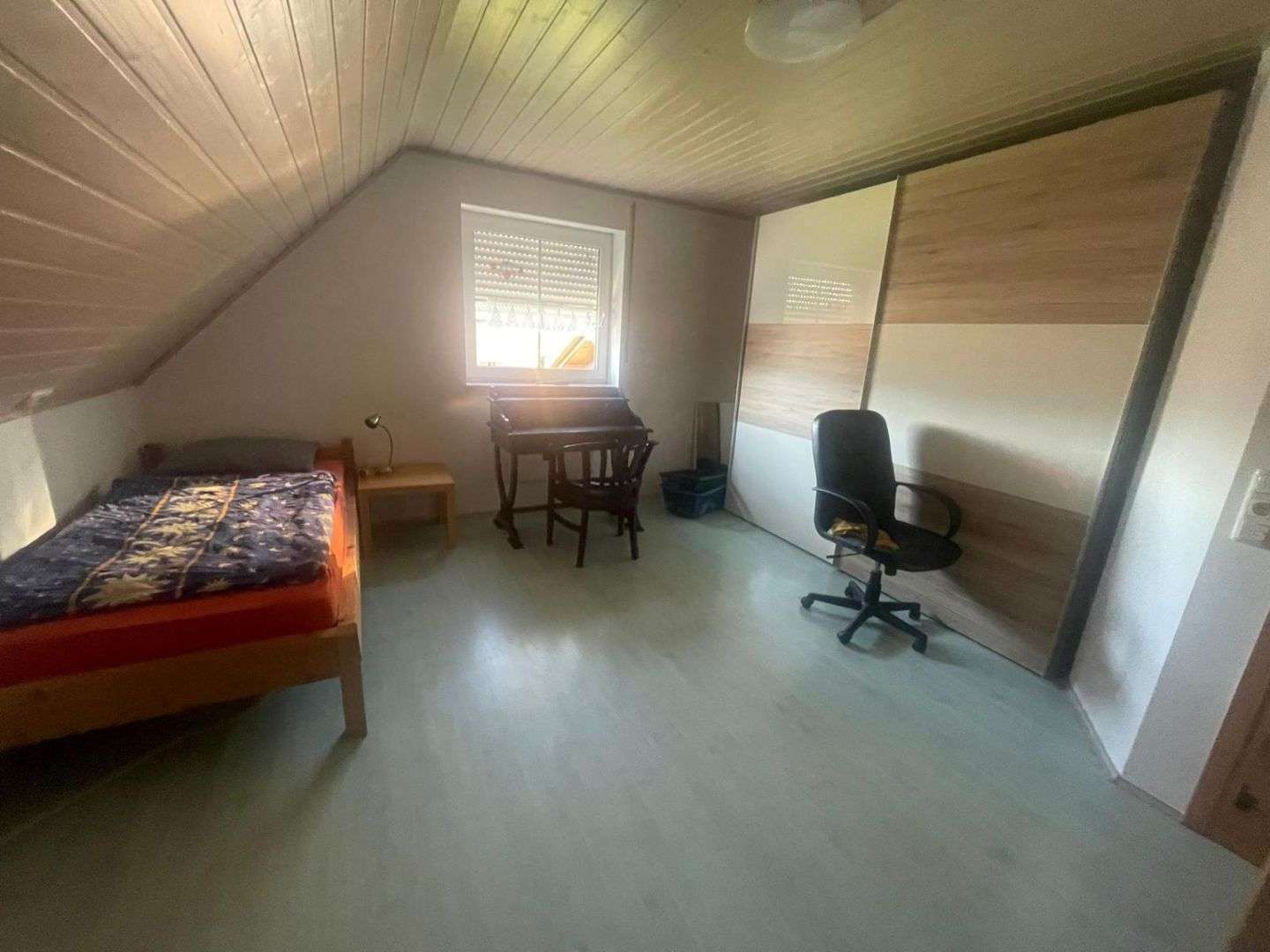 Immobilie in Burghaslach - Großzügiges fast autarkes Einfamilienhaus mit Stellplätzen in Burghaslach nähe Geiselwind - Bild 6