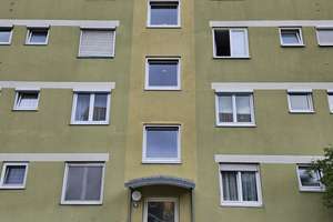 Geschmackvolle Hochparterre-Wohnung mit zweieinhalb Zimmern sowie Balkon und EBK in Fürth – Voltastraße 16, 90766 Hardhöhe, Fürth – Vorschaubild 8