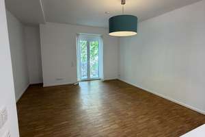 Neu renovierte, geräumige 4-Zimmer-Wohnung mit Balkonen/neuer Küche/Parkplatz – Die vollständige Adresse der Immobilie erhältst du vom Anbieter., 65203 Biebrich, Wiesbaden – Vorschaubild 10