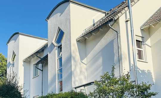 Sehr gepflegte Doppelhaushälfte mit uneinsehbarem Garten am Lerchenbuckel in Reutlingen