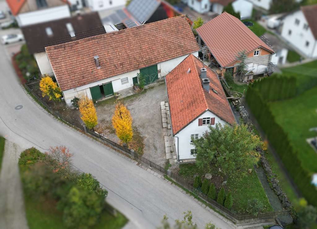 Immobilie in Scheuring - Raum für Ideen und Perspektiven - Ein Haus voller Geschichte, bereit für Ihr nächstes Kapitel - Bild 1