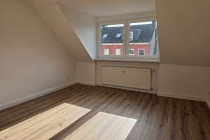 **Heimelig im Südostviertel - Modern, renoviert, neuer Laminatboden**