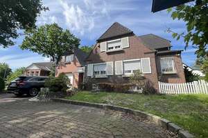 Stilvolles Haus mit Wintergarten und viel Platz - Traum-Garten, Doppel-Garage + Carport – Die vollständige Adresse der Immobilie erhältst du vom Anbieter., 22850 Norderstedt – Vorschaubild 1