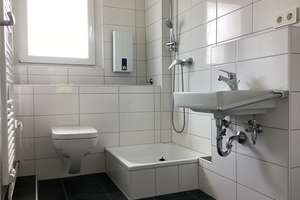 Hier findet jeder seinen Platz: helle 2-Zimmer-Wohnung mit Balkon – Donauschwabenstr. 5 E, 33609 Heepen, Bielefeld – Vorschaubild 2