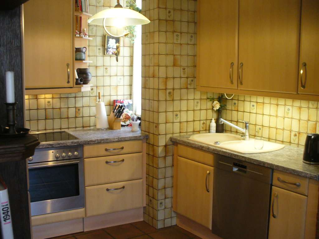 Immobilie in Korschenbroich - Wohn- und Geschäftshaus im Ortskern von Korschenbroich, Wohnung bezugsfrei - Bild 3