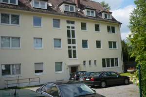 Schöne 2 Zimmer Dachgeschoßwohnung in Stadtrandlage mit sehr guter Verkehrsanbindung – Eiserfelder Straße 209, 57080 Eiserfeld, Siegen – Vorschaubild 2