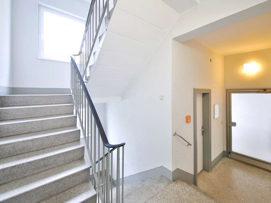 Hausflur EG mit Abstellraum