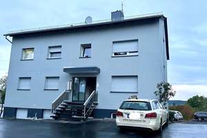 Mehrfamilienhaus mit vier Wohneinheiten in top Zustand und in super Lage von Gießen! – Die vollständige Adresse der Immobilie erhältst du vom Anbieter., 35396 Gießen-Nord, Gießen – Vorschaubild 1
