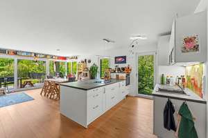 Stadtnah im Grünen Wohnen
Neubauwohnung mit großzügiger Terrasse & imposantem Gartengrundstück in R – Die vollständige Adresse der Immobilie erhältst du vom Anbieter., 88212 Ravensburg – Vorschaubild 9