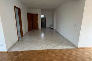 Großzügige 3-Zimmer-Wohnung mit zwei Balkonen, Gartenanteil und Garage in Würzburg-Oberdürrbach – 97080 Dürrbachtal, Würzburg – Vorschaubild 17