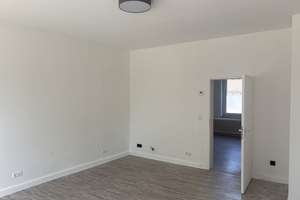 Frisch renovierte 2 Zimmer Wohnung in Bochum Höntrop zu vermieten  – Wattenscheider Hellweg 332, 44867 Höntrop, Bochum – Vorschaubild 1