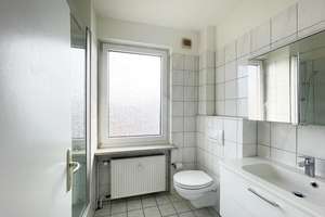 Stilvoll Wohnen mit Terrasse und Weitblick – Die vollständige Adresse der Immobilie erhältst du vom Anbieter., 28195 Altstadt, Bremen – Vorschaubild 6
