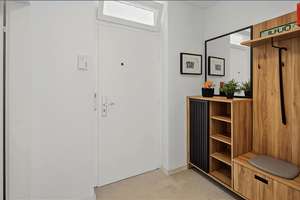 Möbliert: Frisch renoviert: 1-Zimmer Wohnung mit Wintergarten – Die vollständige Adresse der Immobilie erhältst du vom Anbieter., 80997 Moosach-Bahnhof, München – Vorschaubild 8