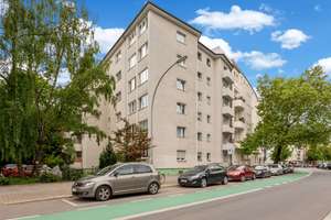 Modernisiert & Bezugsfrei: 3-Zimmer Wohnung mit Balkon & Lift an der Deutschen Oper – Die vollständige Adresse der Immobilie erhältst du vom Anbieter., 10585 Charlottenburg, Berlin – Vorschaubild 12