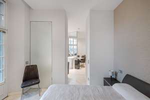 Luxuriös möbliertes Apartment mit Balkon und TG-Stellplatz in der Kameha Residence – Die vollständige Adresse der Immobilie erhältst du vom Anbieter., 40213 Altstadt, Düsseldorf – Vorschaubild 15