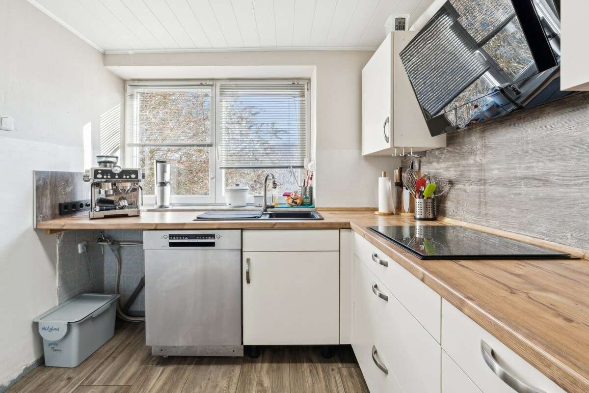 Immobilie in Eppishausen - Familienfreundliches EFH mit PV-Anlage, Pelletheizung und großzügigem Garten - Bild 2