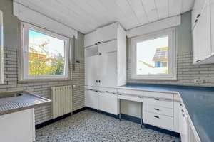 GRANDIOS GELEGENES MEHRGENERATIONENHAUS - sonnige 3-Familien-Doppelhaushälfte mit großem Garten – Die vollständige Adresse der Immobilie erhältst du vom Anbieter., 70378 Steinhaldenfeld, Stuttgart – Vorschaubild 9