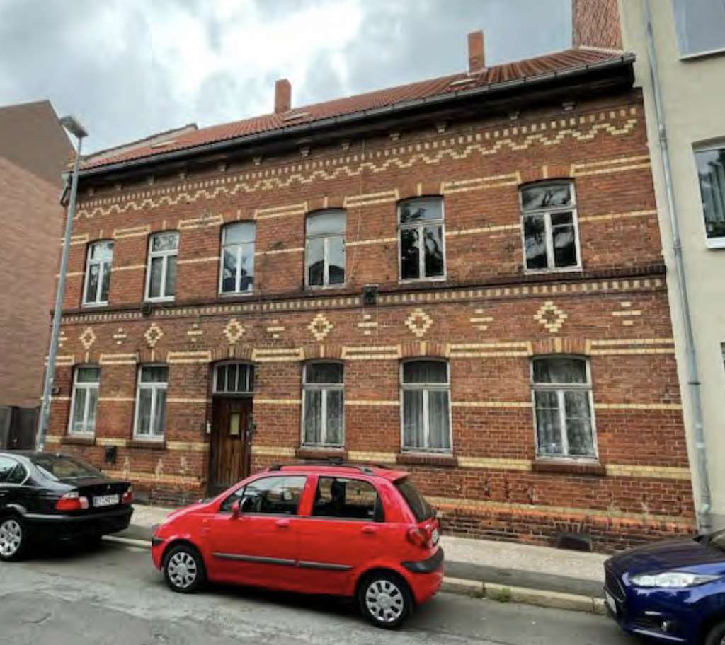 Sanierungsobjekt mit Neubauanteil und Baugenehmigung