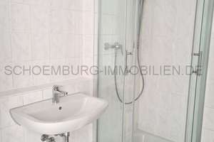 VIDEO * NEUBAU * frisch renoviert * LIFT. BALKON. neues LAMINAT. amerikan. Küche. DUSCHE. TIEFGARAGE – Lindenpark 5, 4178 Burghausen-Rückmarsdorf, Leipzig – Vorschaubild 13
