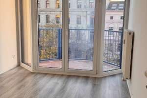 2 Zimmerwohnung mit EBK, Balkon, Gäste-WC, Fahrstuhl im 3. OG zu verkaufen! – 6108 Nördliche Innenstadt, Halle (Saale) – Vorschaubild 2