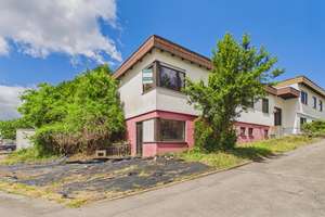Sanierungsbedürftiges Reihenendhaus mit Garage, Außenstellplatz & Garten in Herrenberg-Haslach!