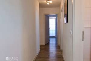 Einfach Mehr: Top 2-Zimmer-DG-Wohnung, modernisiert, EBK, Balkon, Garage. Ruhige Wohnlage. – Die vollständige Adresse der Immobilie erhältst du vom Anbieter., 85055 Nordost, Ingolstadt – Vorschaubild 11