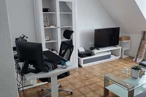 Charmante grosse  Dachgeschosswohnung/ BILK   - Nähe HHU - Zwei Zimmer + Wohnküche – Die vollständige Adresse der Immobilie erhältst du vom Anbieter., 40233 Bilk, Düsseldorf – Vorschaubild 4