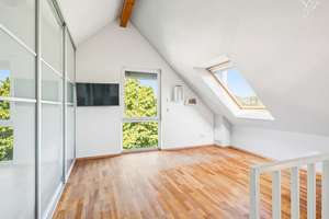 WOHNEN MIT CHARME UND FLAIR - Sonnige Doppelhaushälfte mit Solaranlage direkt am Naturschutzgebiet! – Die vollständige Adresse der Immobilie erhältst du vom Anbieter., 40885 Breitscheid, Ratingen – Vorschaubild 4