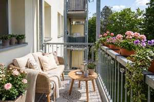 den Sommer auf dem Balkon genießen - dazu Bad mit Wanne, Dusche, Fenster – Heinrich-Beck-Str. 43, 9112 Kaßberg, Chemnitz – Vorschaubild 6