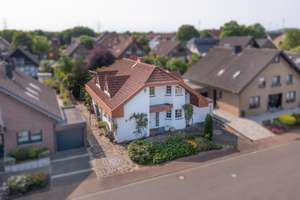Repräsentatives Einfamilienhaus in familienfreundlicher Stichstraße von Baesweiler-Setterich – Die vollständige Adresse der Immobilie erhältst du vom Anbieter., 52499 Baesweiler – Vorschaubild 3