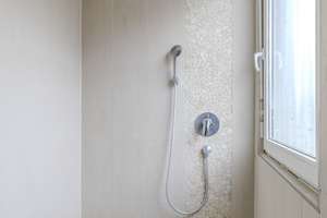 3-Familienhaus mit Gewerbehalle –  großes Entwicklungspotenzial – Die vollständige Adresse der Immobilie erhältst du vom Anbieter., 70376 Münster, Stuttgart – Vorschaubild 5