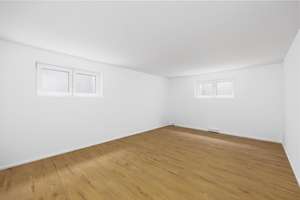 Modernes Neubau-REH Ost in Bruckmühl – direkter TG-Zugang – Die vollständige Adresse der Immobilie erhältst du vom Anbieter., 83052 Bruckmühl – Vorschaubild 11