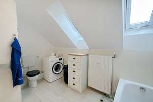 ***Möbliertes und klimatisiertes Dachgeschoss mit Charme*** – 40476 Golzheim, Düsseldorf – Vorschaubild 8