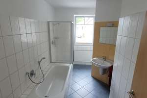 Geräumige DG Wohnung mit Balkon – Ofenerdieker Str. 59, 26125 Ofenerdiek, Oldenburg (Oldenburg) – Vorschaubild 4
