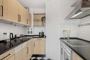 Helle 2,5-Zimmer-Galeriewohnung, möbliert, Südbalkon (Vermietung auf Zeit, all inclusive) – Axel-von-Ambesser-str. 9, 81371 Sendlinger Feld, München – Vorschaubild 6
