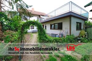 MFH + EFH: Vielseitiges Anwesen in Knielingen! – Die vollständige Adresse der Immobilie erhältst du vom Anbieter., 76187 Knielingen, Karlsruhe – Vorschaubild 2