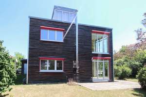 Wohngesundes Meisterwerk in Gomaringen: Wo Architektur, Natur und Lebensqualität verschmelzen