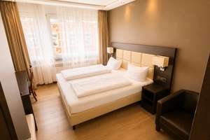 Modern möbliertes City-Apartment mit hochwertigem Bad in zentraler Lage in Karlsruhe