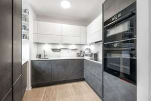 Neuwertige 5-Zimmer-Terrassen-Wohnung auf zwei Ebenen in München - Baumkirchen Mitte – Die vollständige Adresse der Immobilie erhältst du vom Anbieter., 81673 Echarding, München – Vorschaubild 7