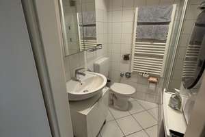 Helle 2-Zimmer-Wohnung mit Balkon und Einbauküche im Herzen von Düsseldorf – Karlstraße 13, 40210 Stadtmitte, Düsseldorf – Vorschaubild 4