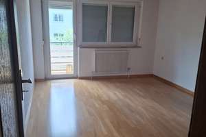 Großzügiges Reihenmittelhaus in RT-Ohmenhausen mit  schönem Garten  – Brühlstraße 52/2, 72770 Ohmenhausen, Reutlingen – Vorschaubild 2