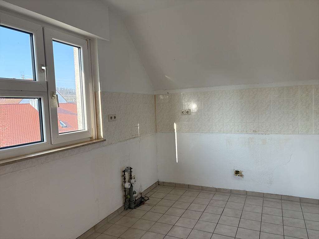 Immobilie in Freudental - Sofort frei: Großzügige, gepflegte 4-Zimmer-Maisonette-ETW 
mit Balkon und TG-Stellplatz - Bild 8