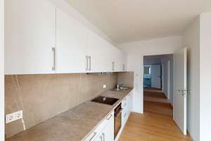 Jetzt Umzugsbonus sichern! - 4-Zimmer-Wohnung mit moderner Einbauküche und Balkon – 63071 Bachschule, Offenbach am Main – Vorschaubild 3
