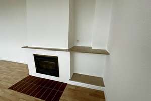 Schwachhausen umfangreich modernisierte 2,5 Zi. DG-Whg. m. Dachterrasse und Kamin, EBK und Bad neu – Die vollständige Adresse der Immobilie erhältst du vom Anbieter., 28213 Neu-Schwachhausen, Bremen – Vorschaubild 3
