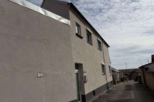 renoviertes Haus 4 Zimmer Küche Bad mit Hof und Garage Worms Abenheim – Saalgasse 2, 67550 Abenheim, Worms – Vorschaubild 2