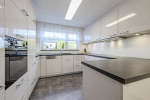 Stil trifft Komfort – Reihenhaus mit Whirlpool, Wallbox & Einliegerwohnung – Die vollständige Adresse der Immobilie erhältst du vom Anbieter., 71726 Benningen am Neckar – Vorschaubild 6