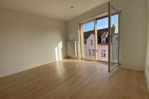 **ab 01.01. ** bodentiefe Fenster - renoviertes Appartement ! – Gitschinerstr. 101, 47053 Hochfeld, Duisburg – Vorschaubild 3