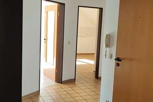 Wohnen in Schloss Neuhaus: Vier-Zimmer-Dachgeschosswohnung in Paderborn – Krakostraße 3, 33104 Schloß Neuhaus, Paderborn – Vorschaubild 8