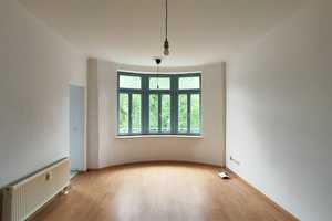 Tolle 2-Raum Wohnung mit Balkon im stilvollen Altbau – Ulmenstraße 22, 9112 Chemnitz – Vorschaubild 4