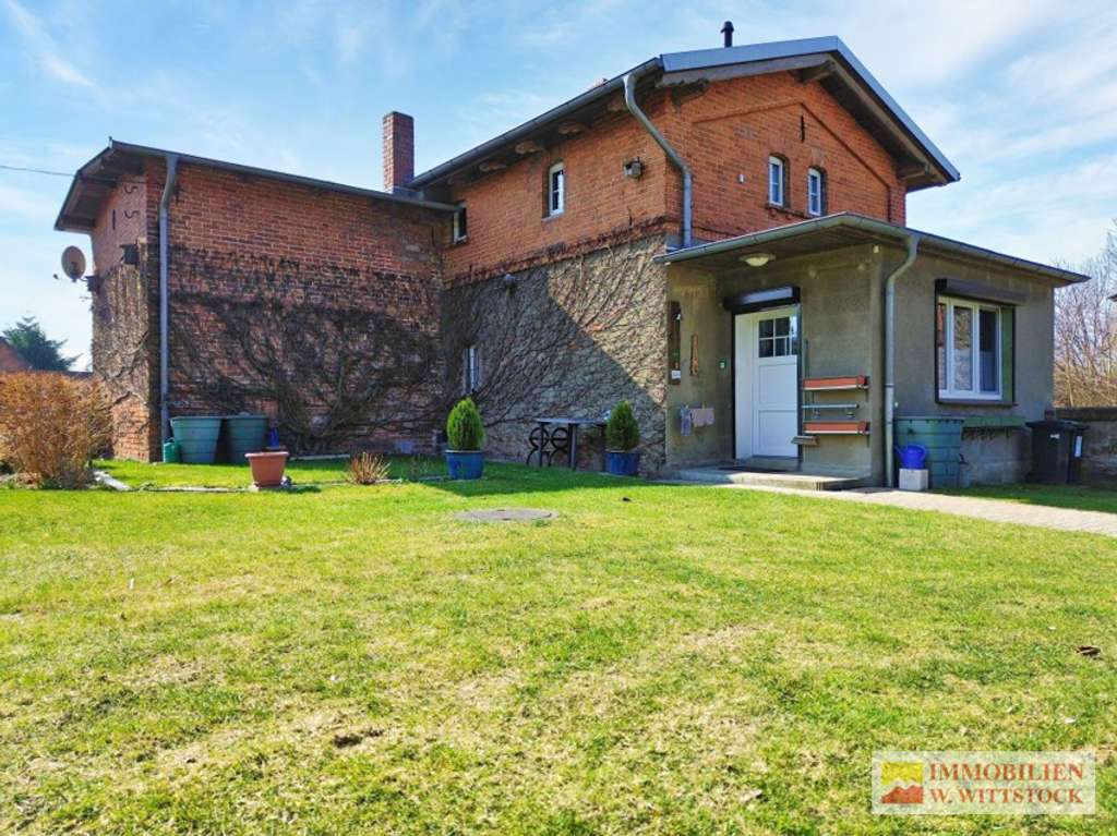 Immobilie in Halenbeck-Rohlsdorf - Attraktives Feld- und Backsteingebäude mit Scheune im Grünen - Bild 4